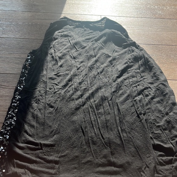 Pleione Black tank with sequins - Picture 3 of 3